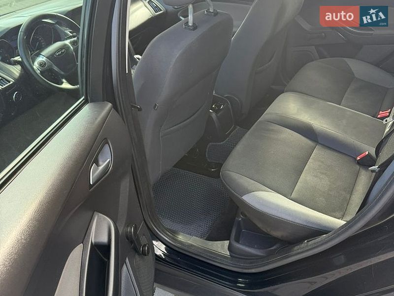 Універсал Ford Focus 2013 в Здолбуніві
