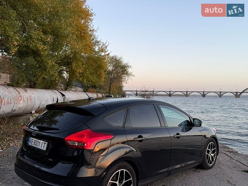 Хетчбек Ford Focus 2017 в Дніпрі