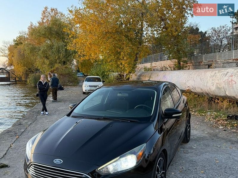 Хетчбек Ford Focus 2017 в Дніпрі