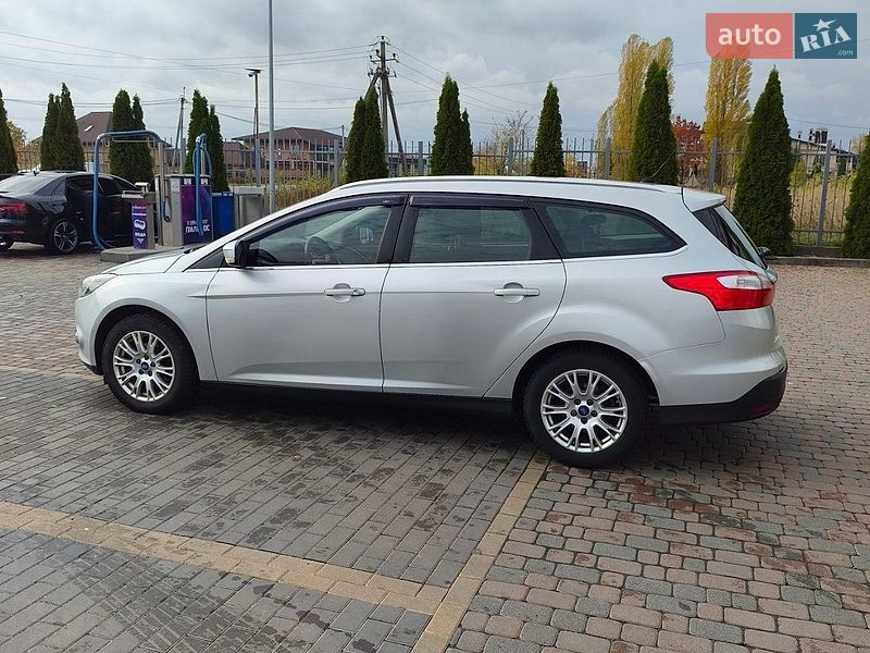 Универсал Ford Focus 2012 в Сарнах