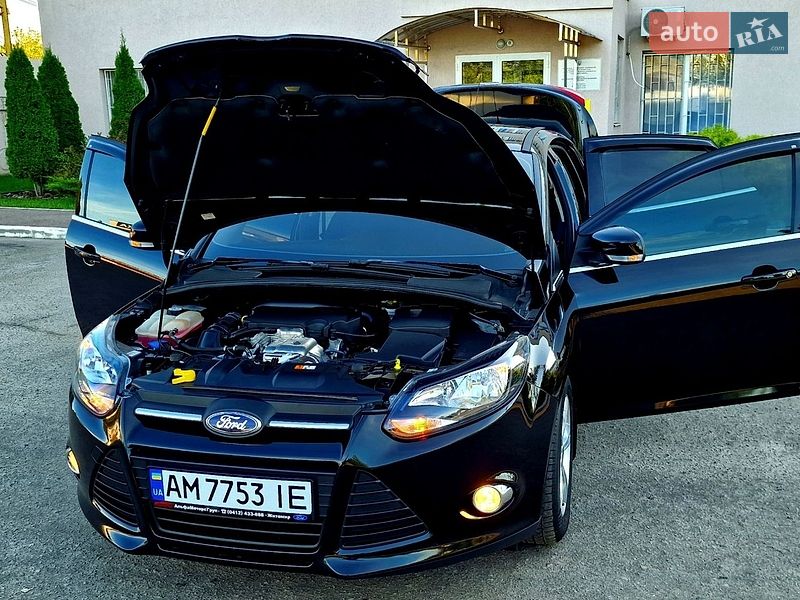 Седан Ford Focus 2013 в Песочине