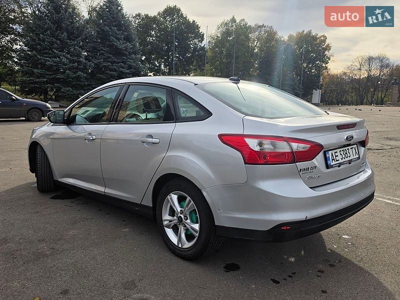 Седан Ford Focus 2013 в Лозовій