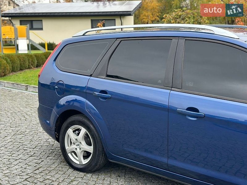 Универсал Ford Focus 2008 в Жовкве