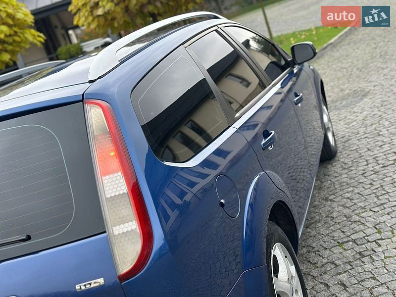 Универсал Ford Focus 2008 в Жовкве