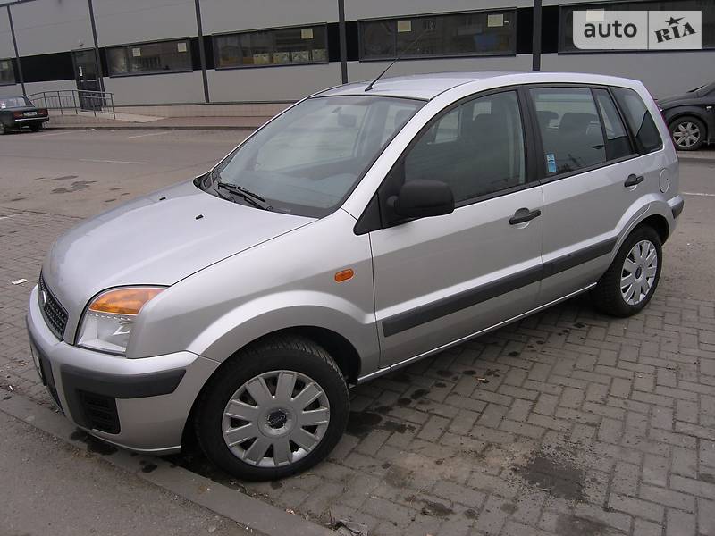 Хетчбек Ford Fusion 2010 в 