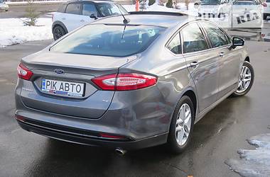 Седан Ford Fusion 2014 в Киеве