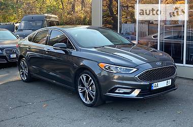Седан Ford Fusion 2017 в 