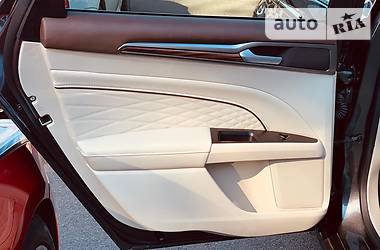 Седан Ford Fusion 2017 в 