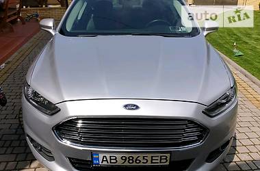 Седан Ford Fusion 2015 в 