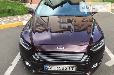 Седан Ford Fusion 2013 в 