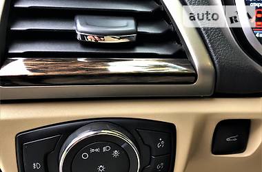 Седан Ford Fusion 2015 в 