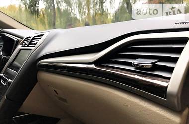 Седан Ford Fusion 2015 в 