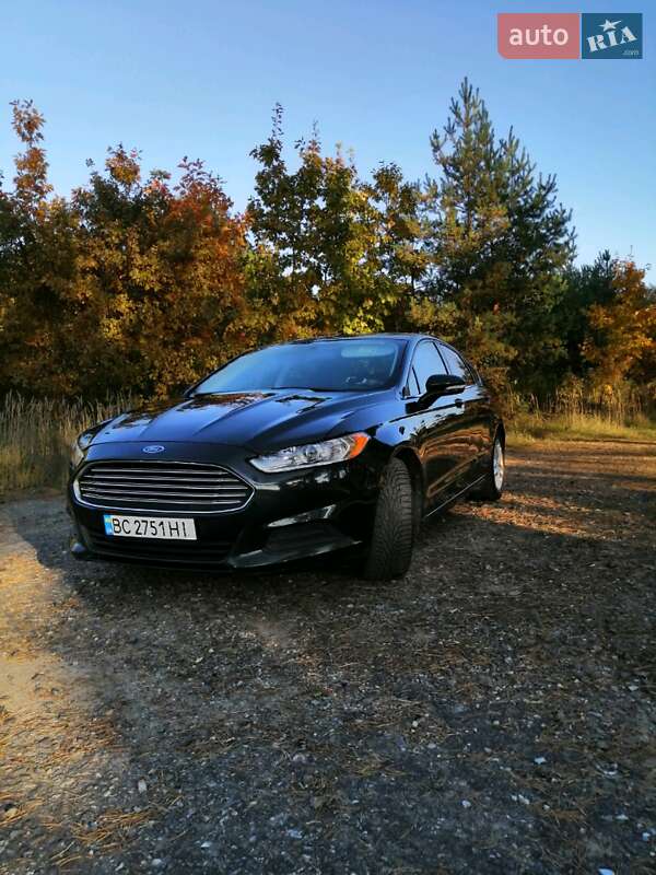 Седан Ford Fusion 2014 в Яворове