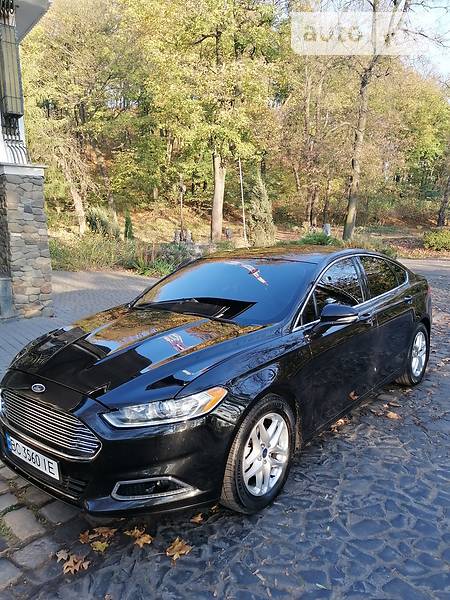 Седан Ford Fusion 2014 в Львове