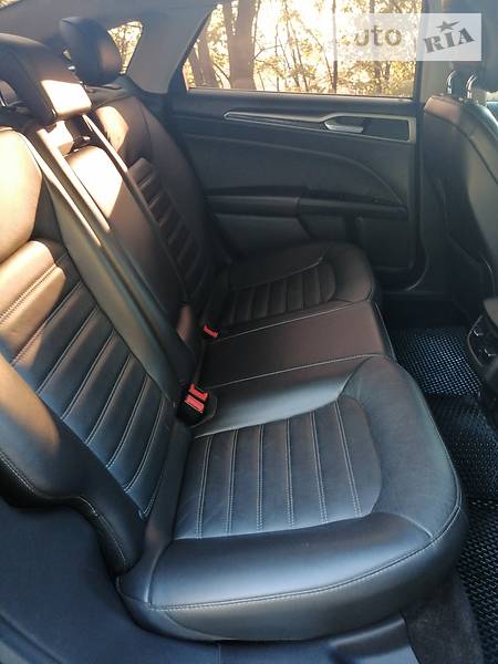 Седан Ford Fusion 2014 в Львове