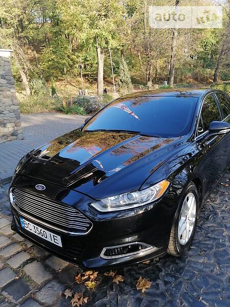 Седан Ford Fusion 2014 в Львове