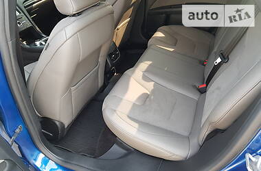 Седан Ford Fusion 2016 в 