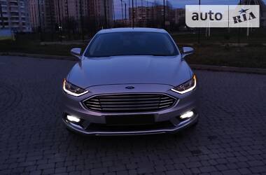 Седан Ford Fusion 2018 в 