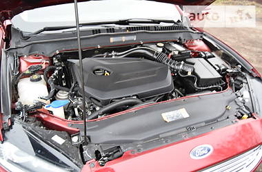 Седан Ford Fusion 2013 в 