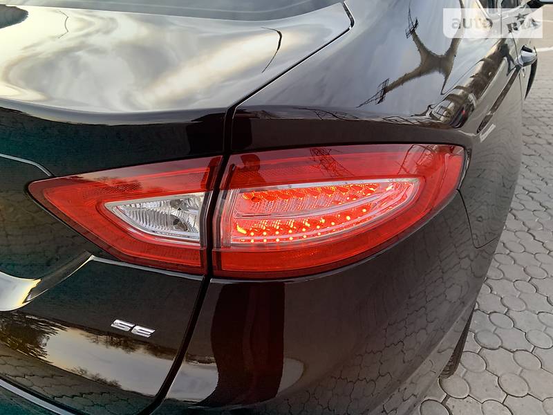 Седан Ford Fusion 2015 в Чернівцях