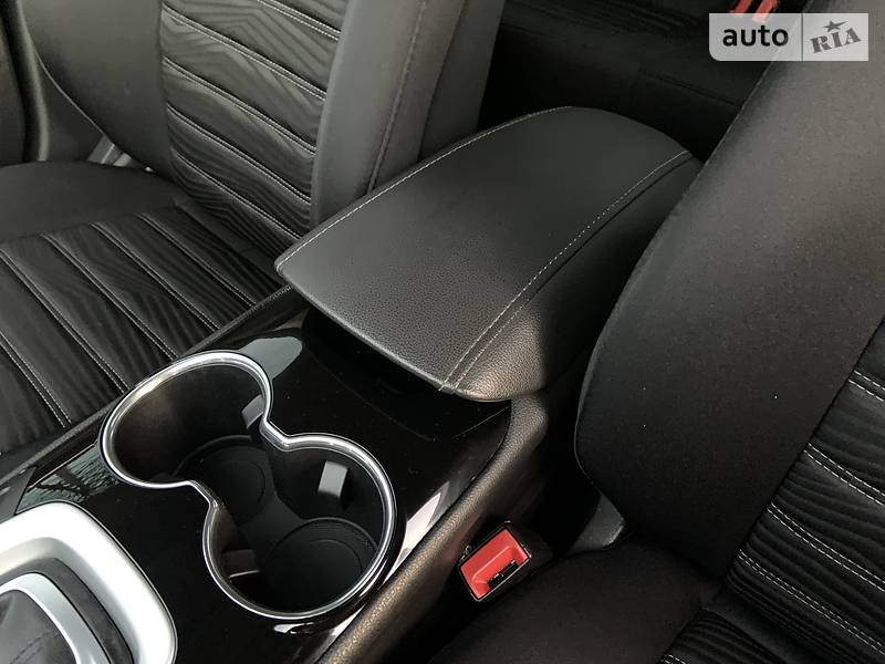 Седан Ford Fusion 2015 в Чернівцях