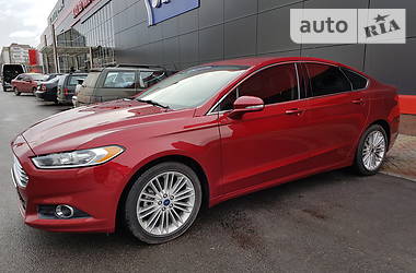 Седан Ford Fusion 2014 в 