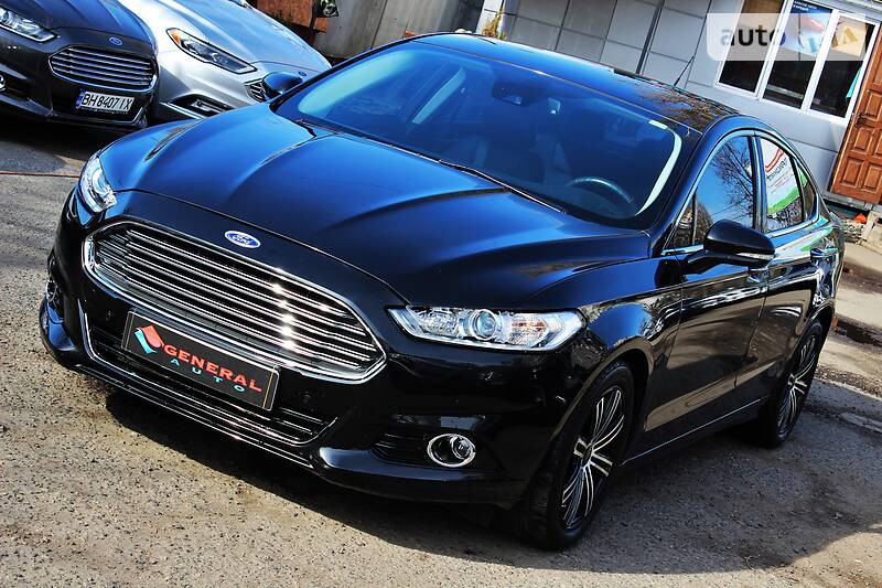 Седан Ford Fusion 2015 в Одесі