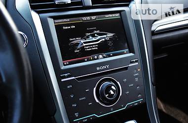 Седан Ford Fusion 2015 в 