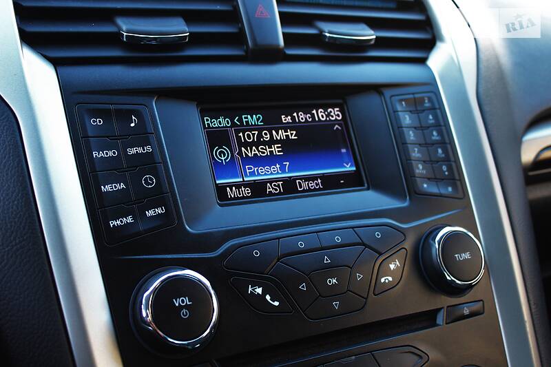 Седан Ford Fusion 2012 в Одесі