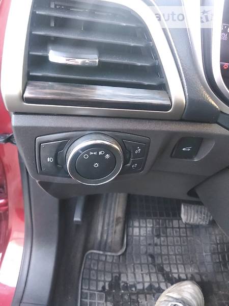 Седан Ford Fusion 2012 в Чорноморську