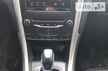 Седан Ford Fusion 2015 в 