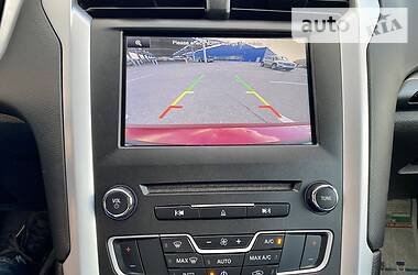 Седан Ford Fusion 2015 в 