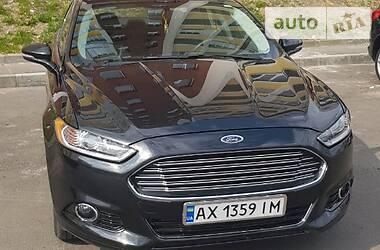 Седан Ford Fusion 2013 в 