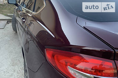 Седан Ford Fusion 2017 в 