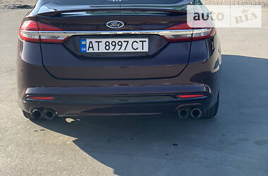 Седан Ford Fusion 2017 в 