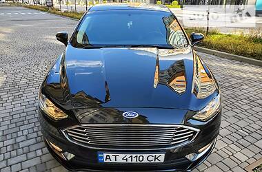 Седан Ford Fusion 2018 в 