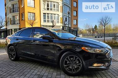Седан Ford Fusion 2018 в 