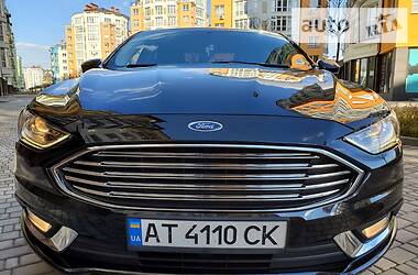 Седан Ford Fusion 2018 в 