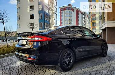 Седан Ford Fusion 2018 в 