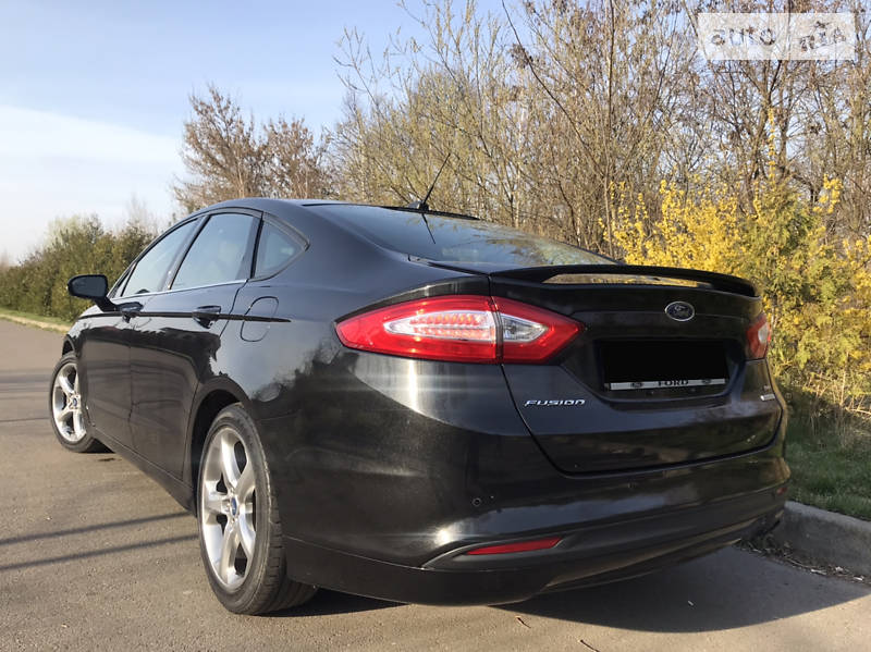 Седан Ford Fusion 2012 в Рівному