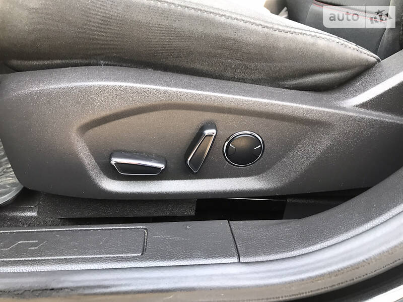 Седан Ford Fusion 2012 в Рівному