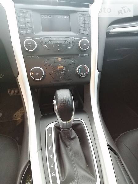 Седан Ford Fusion 2013 в Львові