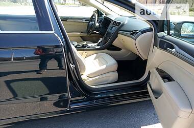 Седан Ford Fusion 2014 в 