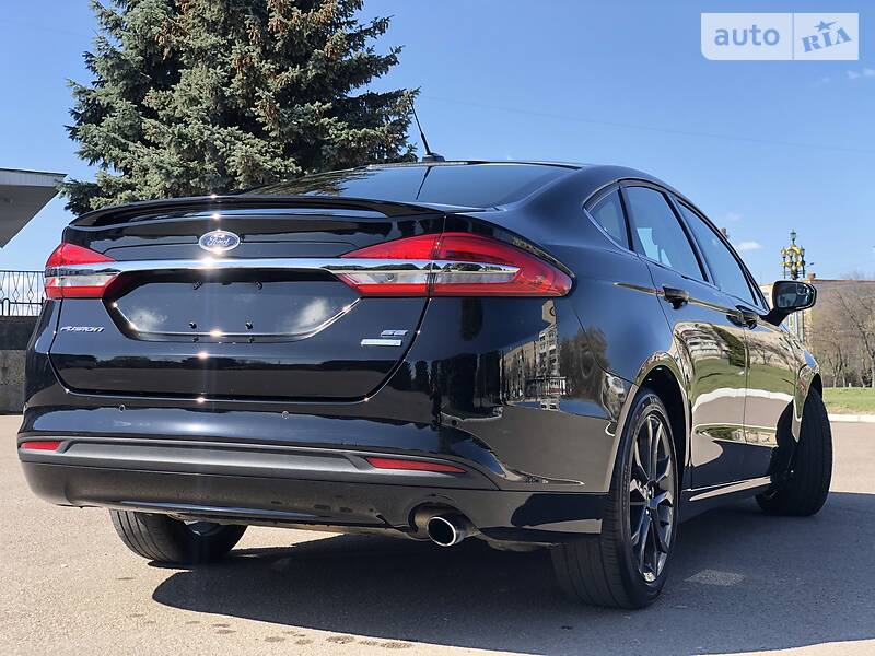Седан Ford Fusion 2018 в Рівному