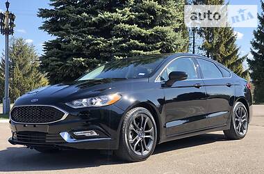 Седан Ford Fusion 2018 в 