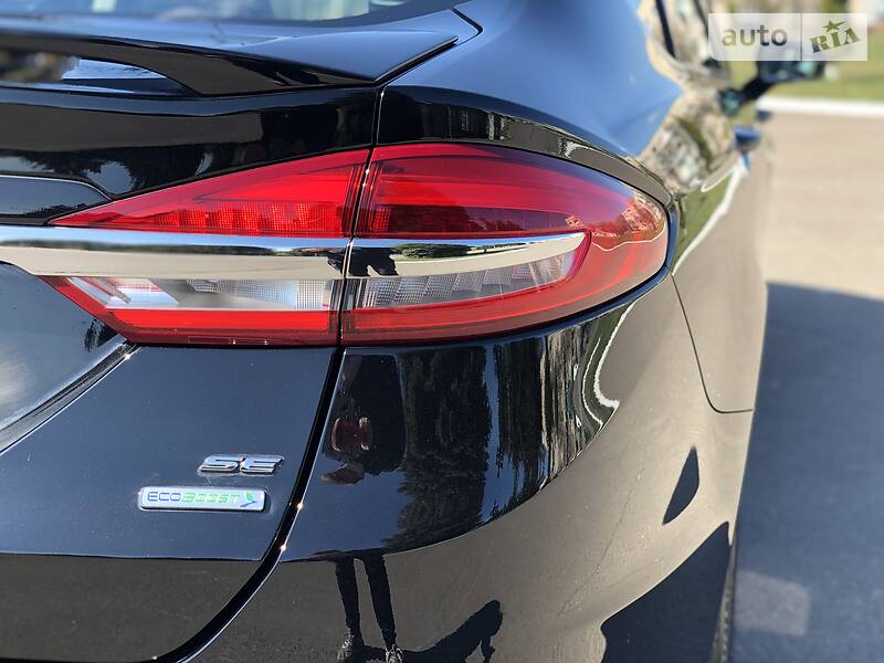 Седан Ford Fusion 2018 в Рівному