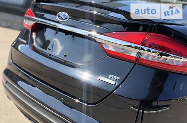 Седан Ford Fusion 2018 в 