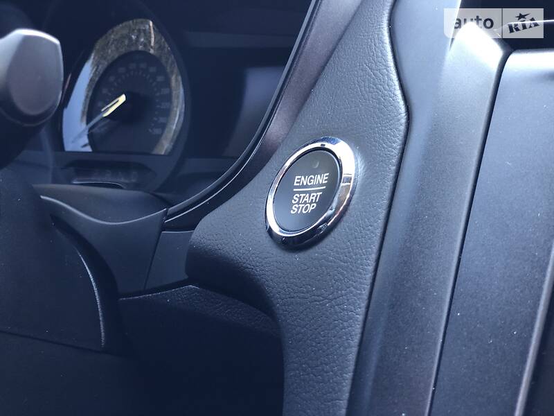 Седан Ford Fusion 2018 в Рівному