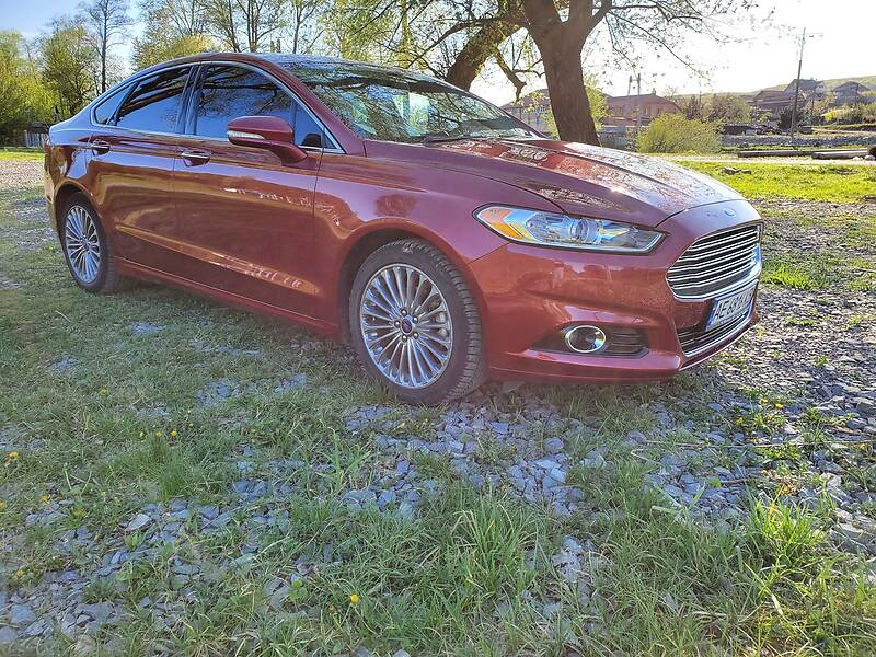 Седан Ford Fusion 2015 в Ужгороде