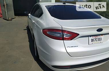 Седан Ford Fusion 2014 в 